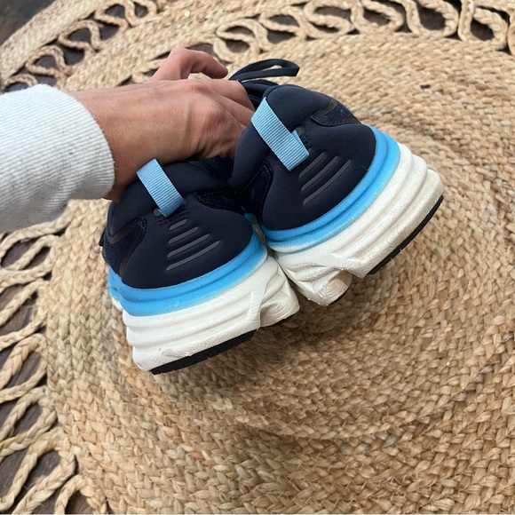 Hoka One One BONDI 8 1123202/OSAA Men's Blue Running Shoes Size 11.5 - Picture 4 of 6